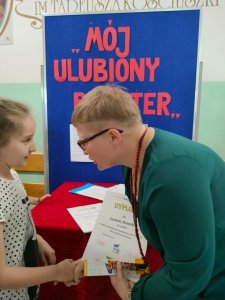 Rozstrzygnięcie XXI Powiatowego Konkursu Plastycznego na plakat pt. „Mój ulubiony bohater”. - 9