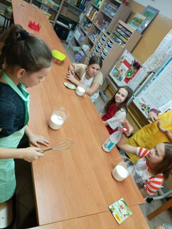 Zajęcia kulinarne – nauka przez działanie i wspólne gotowanie. — zdjęcie 17
