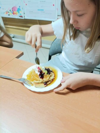Zajęcia kulinarne – nauka przez działanie i wspólne gotowanie. — zdjęcie 18