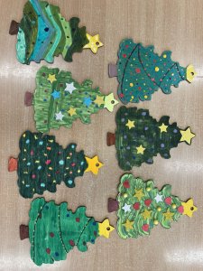 Prace techniczne i plastyczne uczniów klasy 3B - 1