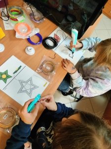 Zajęcia rękodzieła artystycznego - długopis 3D - 10