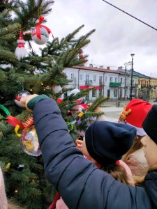 Ubieranie choinki na Placu Wolności - 5
