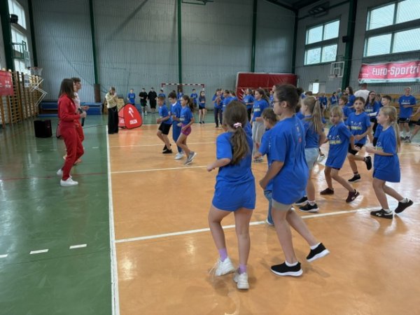 🏆 Lekcja z Mistrzem już za nami! To był niesamowity dzień w SP1! 🏃‍♂️💨 — zdjęcie 14