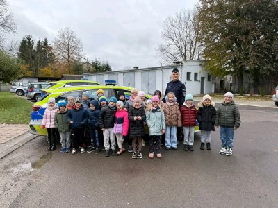 Odwiedziny klasy 0a na Komendzie Powiatowej Policji - 1