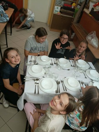 Zajęcia kulinarne – nauka przez działanie i wspólne gotowanie. — zdjęcie 2