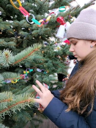 Ubieranie choinki na Placu Wolności — zdjęcie 4