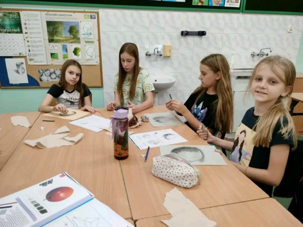 Zajęcia rozwijające kluczowe kompetencje społeczno-emocjonalne — zdjęcie 14