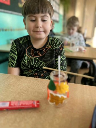 Wykonanie świeczek sojowych na Dzień Wszystkich Świętych — zdjęcie 2