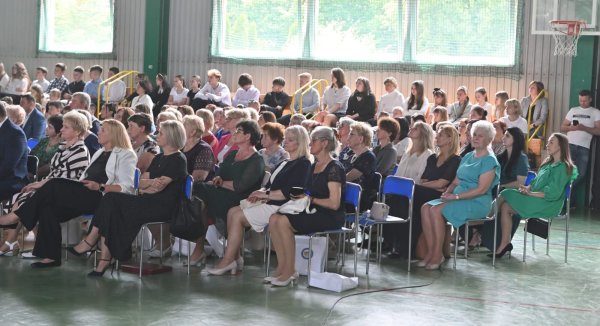 Jubileusz 45- lecia Szkoły Podstawowej Nr1 im. T. Kościuszki w Parczewie — zdjęcie 17