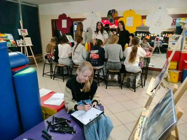 Światowy Dzień Sztuki „Ogród Ekspresji” — zdjęcie 12