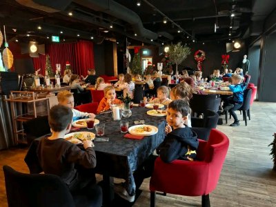 Mikołajkowa wycieczka do teatru - 13