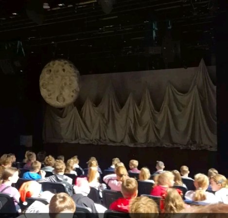 Mikołajkowa wycieczka do teatru — zdjęcie 6