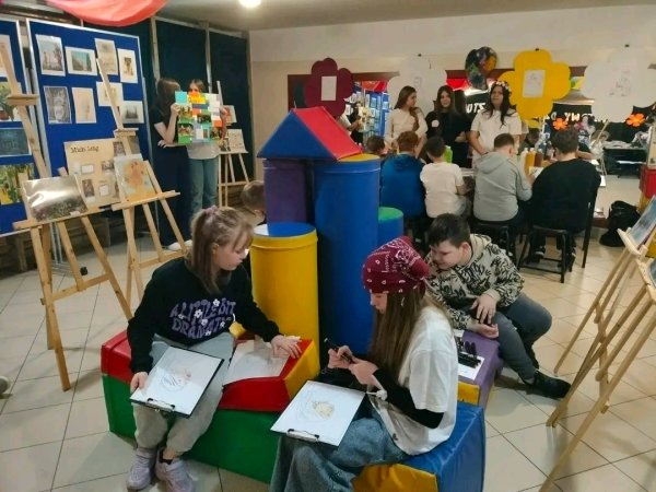 Światowy Dzień Sztuki „Ogród Ekspresji” — zdjęcie 8