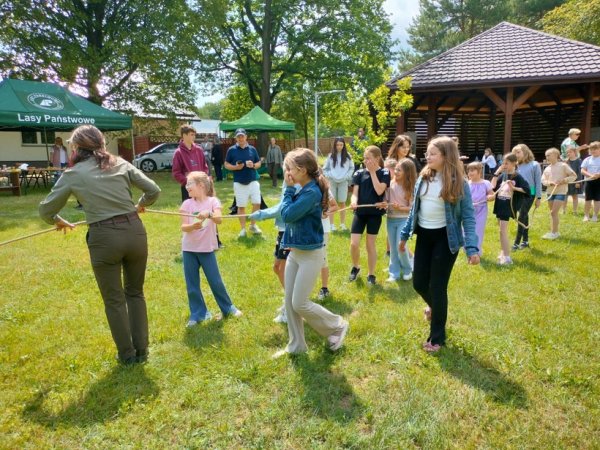 Rozstrzygnięcie XXXVIII edycji Ogólnopolskiego Konkursu Plastycznego pod hasłem „Mój Las” w Nadleśnictwie Puławy. — zdjęcie 1