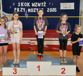 Rekordowy „Skok wzwyż przy muzyce” – sportowa walka z nałogami w SP1 - 10