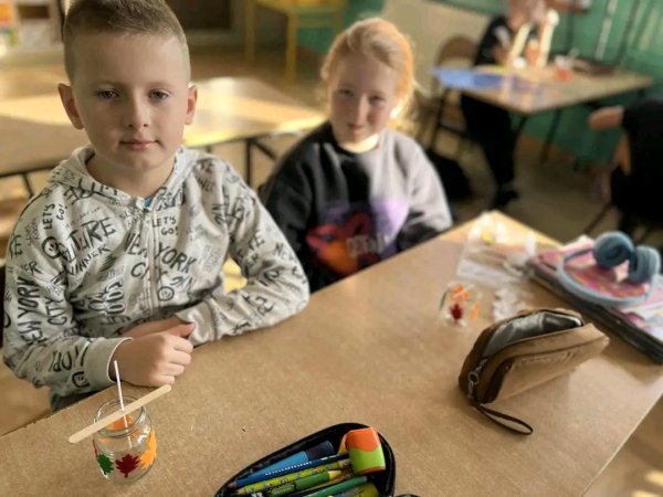 Wykonanie świeczek sojowych na Dzień Wszystkich Świętych — zdjęcie 9