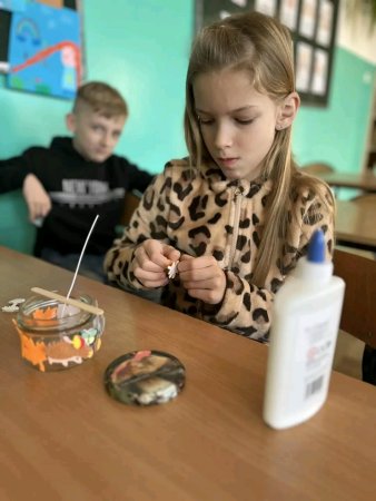 Wykonanie świeczek sojowych na Dzień Wszystkich Świętych — zdjęcie 6